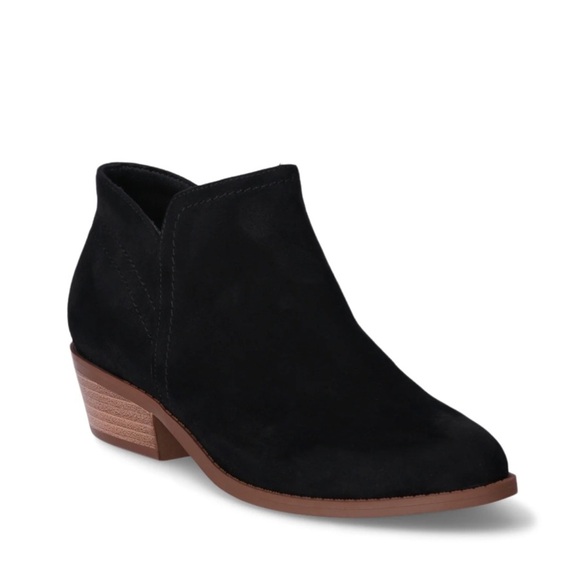 Time and Tru Women's Core Ankle Boots - Picture 1 of 5